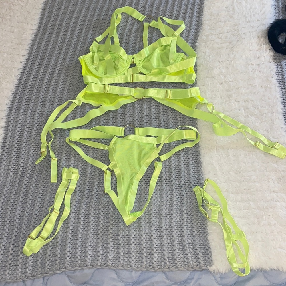 Lime green bandage set
